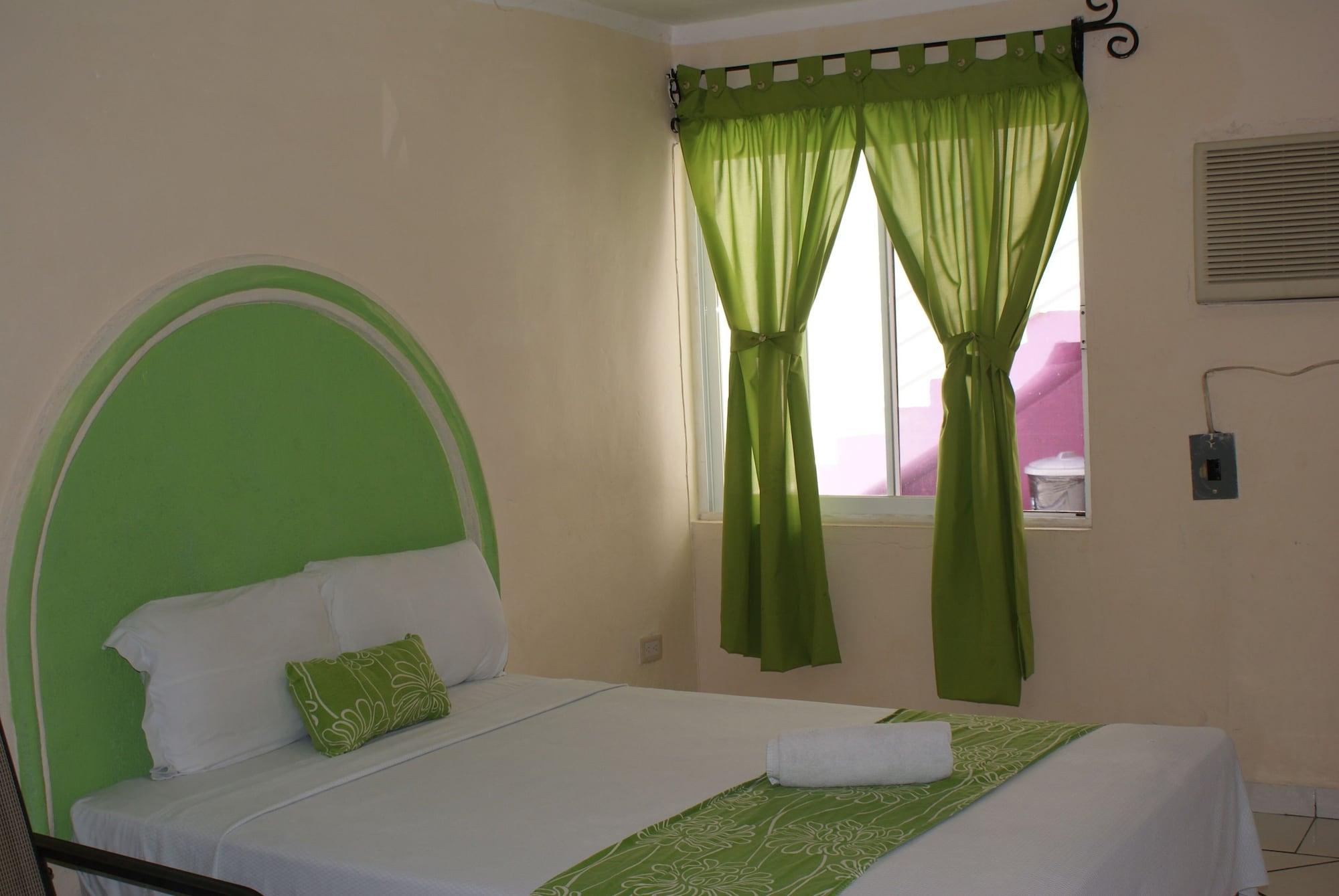 Hotel Hc Internacional Cancún Buitenkant foto