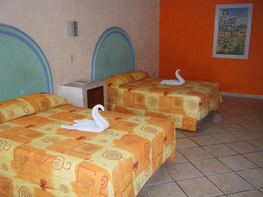 Hotel Hc Internacional Cancún Buitenkant foto