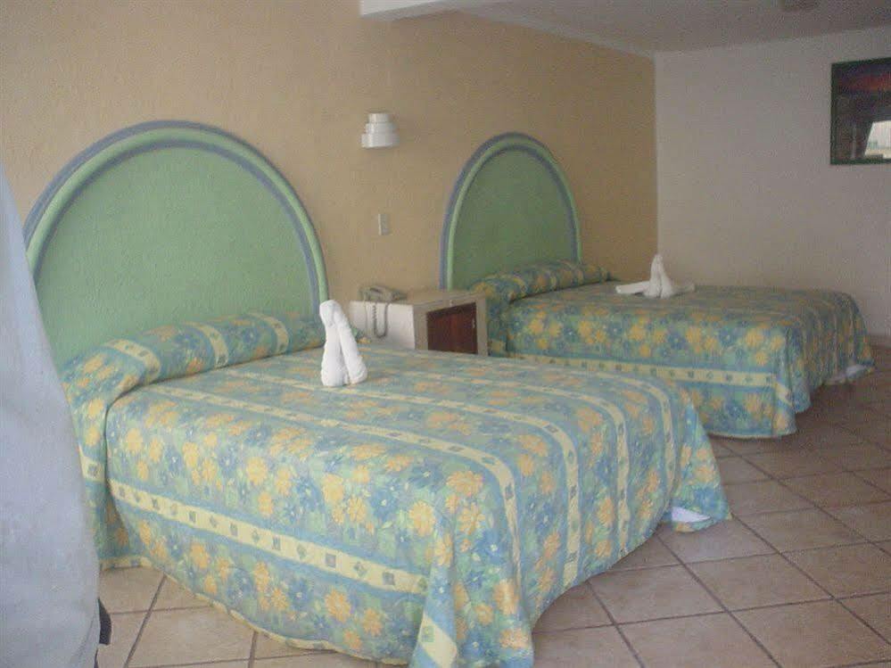 Hotel Hc Internacional Cancún Buitenkant foto