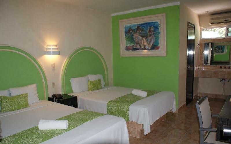 Hotel Hc Internacional Cancún Buitenkant foto